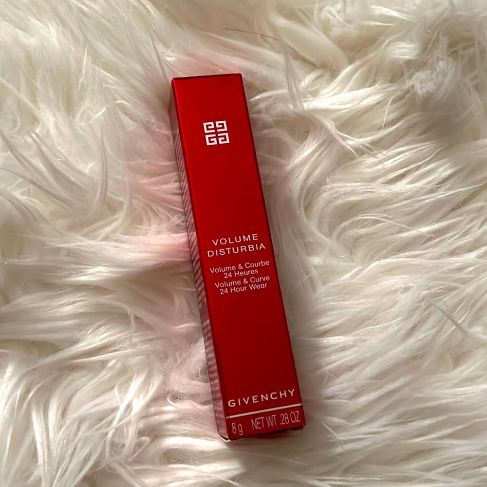 SOLD!! Givenchy Volume Disturbia Mascara